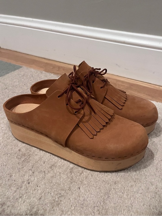 Bryr Shoes - Bryr Zoe Platform Clogs with Kilt - Marigold